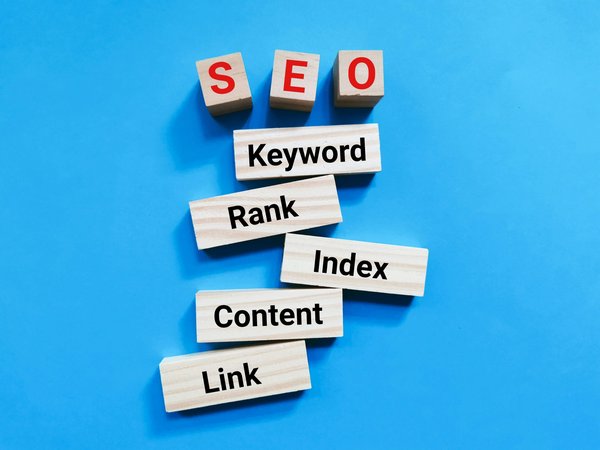 Agence seo à marseille : services sur mesure pour vos projets